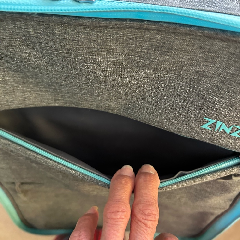 Zinz Backpack - Picture 6 of 6